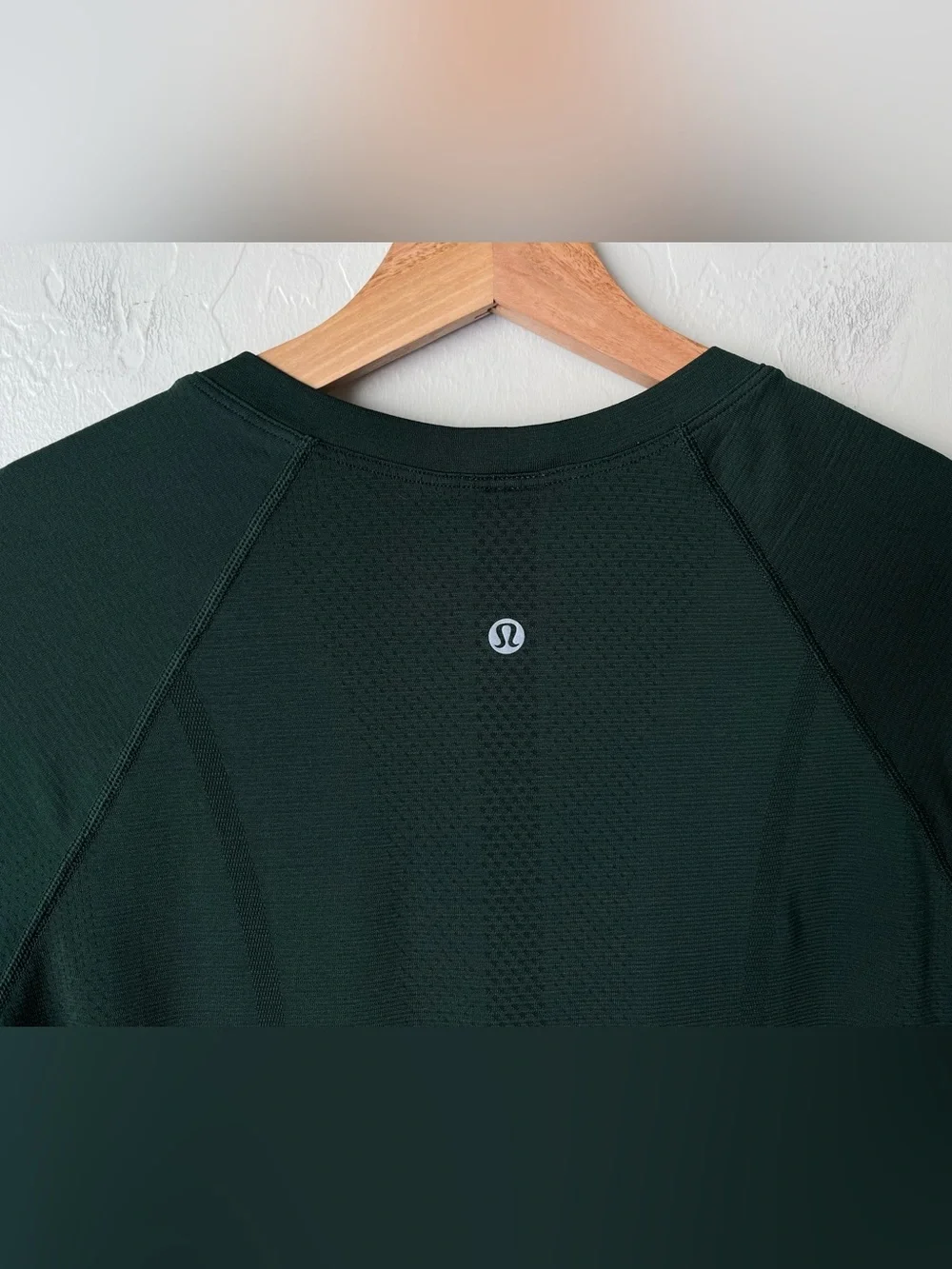 Lululemon swiftly shirt sleeve shirt legacy green 10